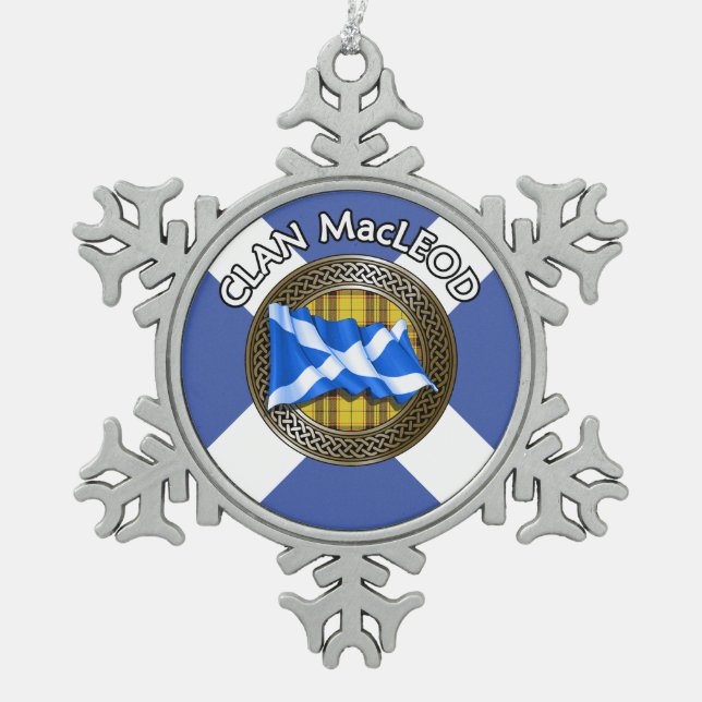 Clan MacLeod Tartan Knot & Flag Schneeflocken Zinn-Ornament (Vorderseite)