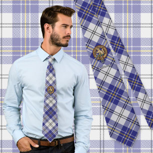 Clan MacPherson Wappen über Blue Dress Tartan Krawatte