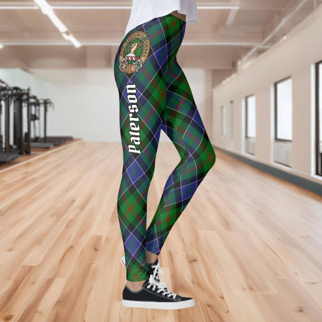 Clan Paterson Wappen über Tartan Leggings (Von Creator hochgeladen)