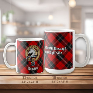 Clan Ramsay Wappen über Red Tartan Kaffeetasse