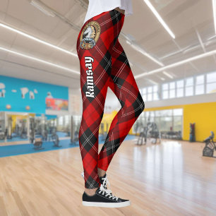Clan Ramsay Wappen über Red Tartan Leggings