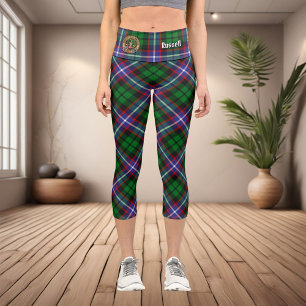 Clan Russell-Wappen über Tartan Capri Leggings