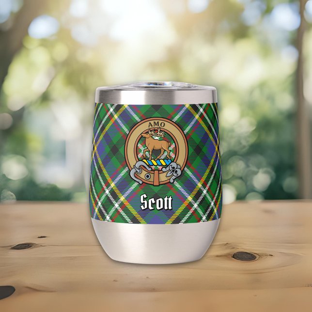 Clan Scott Wappen über Green Tartan (Von Creator hochgeladen)