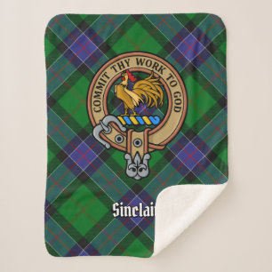 Clan Sinclair-Wappen über Hunting Tartan Sherpadecke
