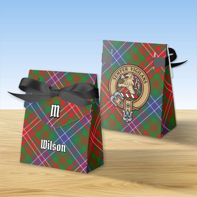 Clan Wilson Wappen über das moderne Tartan Geschenkschachtel (Von Creator hochgeladen)