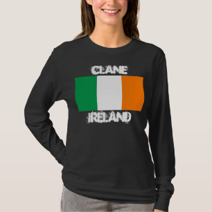Clane, Irland mit irischer Flagge T-Shirt