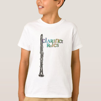 Clarinet ordnet dunkle Farbtext an T-Shirt