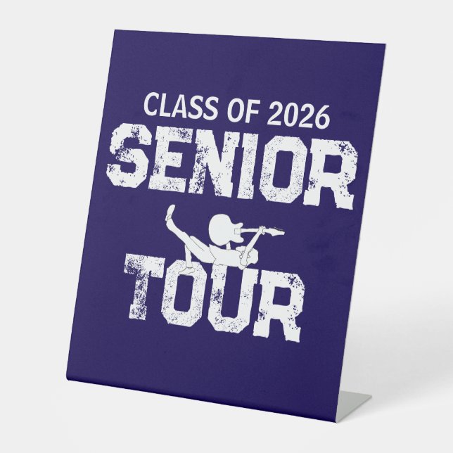 Class of 2026 Senior Year Tour Sockelschild (Vorderseite)