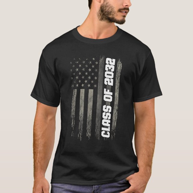 Class of 2032 Senior 2032 Graduation American Flag T-Shirt (Vorderseite)