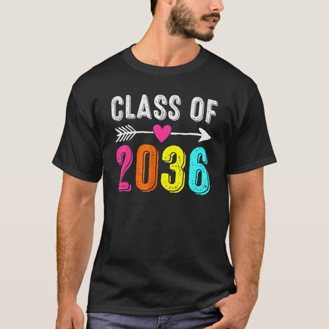 Class Of 2036 Kindergarten Pre K Grow With Me Grad T-Shirt (Vorderseite)