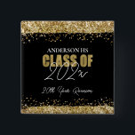 Class Wiedersehen Black and Gold Glitzer Button<br><div class="desc">Eleganter Imitat Gold Glitzer mit schimmernden Konfetti Highlights auf der Ober- und Untergrenze. Alle Texte sind individuell einstellbar und lassen sich für Ihr eigenes Party leicht ändern. Class Wiedersehen Black and Gold Glitzer,  elegant,  stilvoll,  jedes Jahr,  moderne Vorlage.</div>