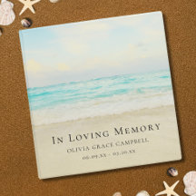 Mémorial de l'océan de plage ou funérailles