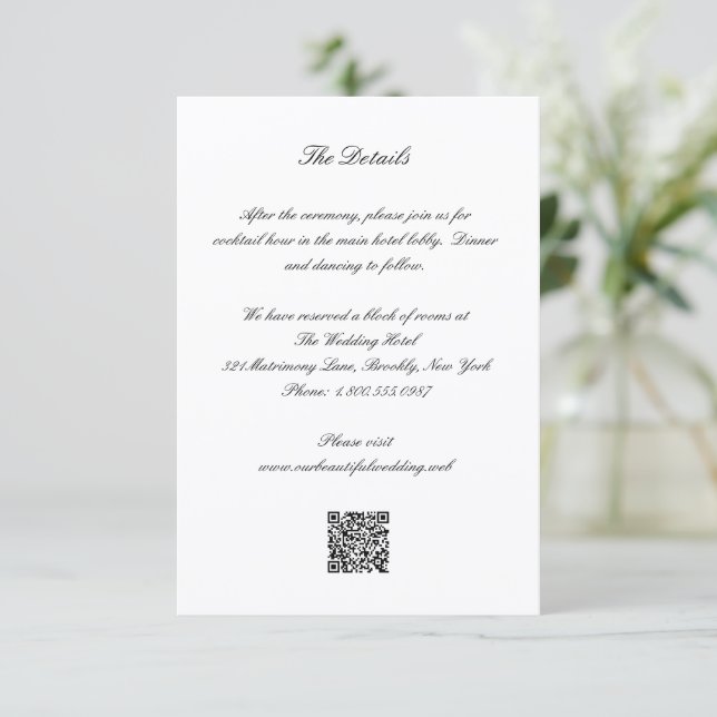 Classic Black and White QR Code Timeless Wedding Begleitkarte (Stehend Vorderseite)