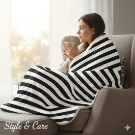 Classic Black and White Striped Sherpadecke