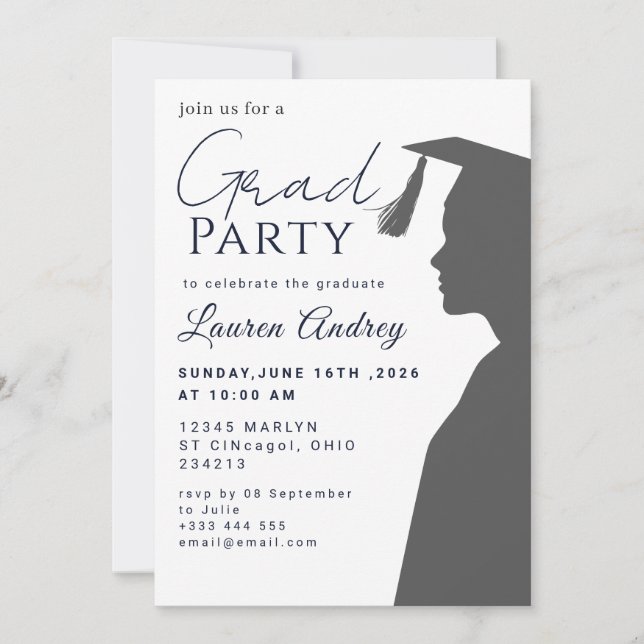 Classic Black Graduation Invitation Einladung (Vorderseite)