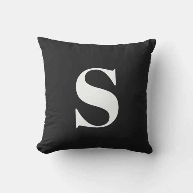 Classic Black Initial Mit Monogramm Outdoor Pillow Kissen (Vorderseite)