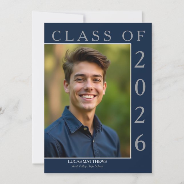 Classic Blue Class 2025 Graduate Custom Foto Einladung (Vorderseite)