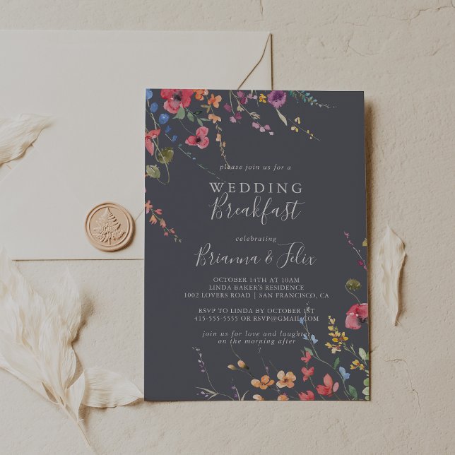 Classic Blue Wild Floral Wedding Breakfast Einladung (Von Creator hochgeladen)