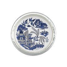 Classic Blue Willow Design