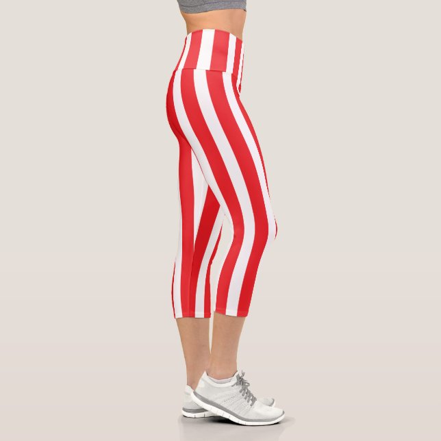 Classic Bright Red and White Striped Capri Leggings (Rechts)