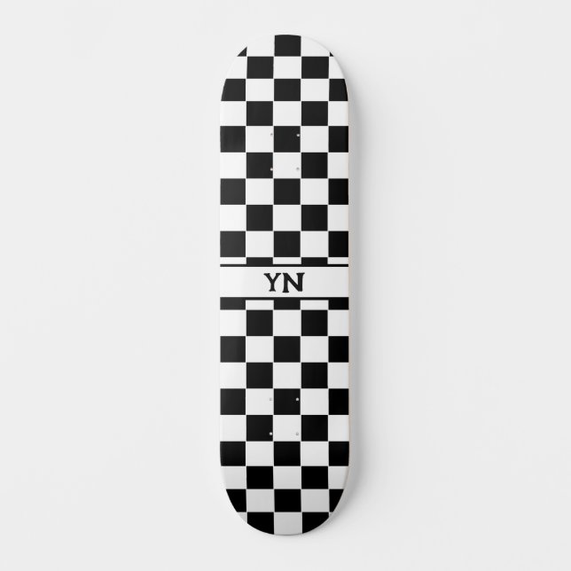 Classic Checkered Black and White Custom Initials Skateboard (Vorderseite)
