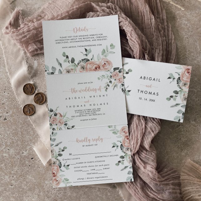 Classic Dusty Pink Rose Floral Wedding Dreifach Gefaltete Einladung (Von Creator hochgeladen)
