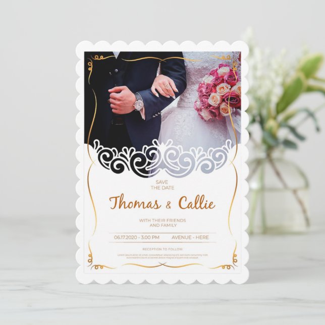 Classic Elegant Gold Foto Hochzeit Einladung (Stehend Vorderseite)