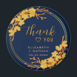 Classic Gold Floral Navy Blue Wedding Vielen Dank Magnet<br><div class="desc">Die Classic Gold Floral Navy Blue Wedding danken Ihnen, dass Tag hat einen dunkelmarineblau Hintergrund, der mit einem aufwändigen goldenen Blumenmuster und modernen Typografie geschmückt ist. Die Kombination der reichen Marine mit dem schimmernden Gold schaffen eine elegante und luxuriöse Ästhetik. Von dieser Seite aus können Sie die Sammlung sehen, um...</div>