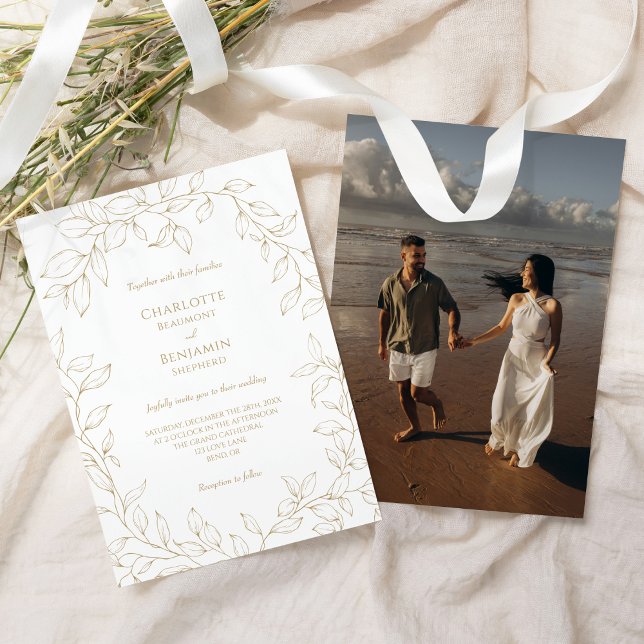 Classic Gold Greenery Wedding Foto Einladung (Von Creator hochgeladen)