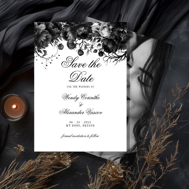 Classic Gothic White Wedding Foto Save The Date (Von Creator hochgeladen)