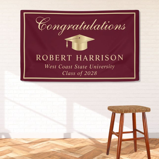 Classic Grad Cap Burgundy Gold Abschluss Willkomme Banner (Von Creator hochgeladen)