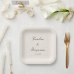 Classic Ivory Script Elegant Wedding Individuelle  Pappteller<br><div class="desc">Stilvolle formale Klassische Schrift Elegante Hochzeit Einladung Custom Paper Teller in Elfenbeincreme</div>