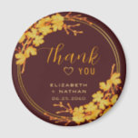 Classic Luxury Burgundy & Gold Wedding Vielen Dank Magnet<br><div class="desc">Die Classic Luxury Burgundy & Gold Floral Wedding danke Ihnen für den Tag hat einen dunkelburgundischen Hintergrund, der mit einem faszinierenden goldenen Blumenmuster und modernen Typografie geschmückt ist. Die Kombination aus dem reichen Bordeaux und dem schimmernden Gold schaffen eine elegante und luxuriöse Ästhetik. Von dieser Seite aus können Sie die...</div>