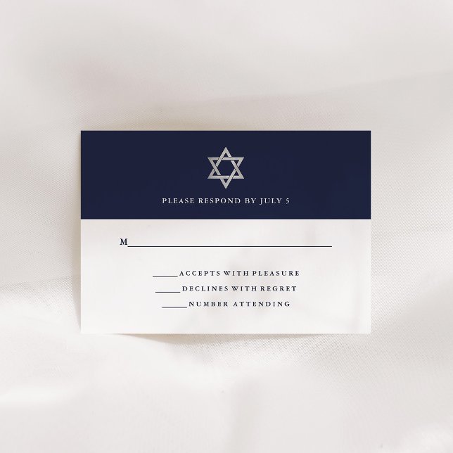 Classic Midnight Blue und White | Bar Mitzvah RSVP Karte (Classic midnight blue and white Bar Mitzvah rsvp with a silver Star of David)