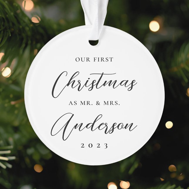 Classic Modern First Christmas als Mrs. Foto Ornament (Von Creator hochgeladen)
