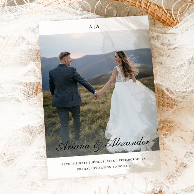 Classic Monogram Elegant Script Two Foto Wedding Save The Date (Von Creator hochgeladen)