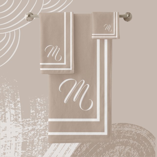 Classic Monogrammiertes Taupe/White Bath Set (Von Creator hochgeladen)