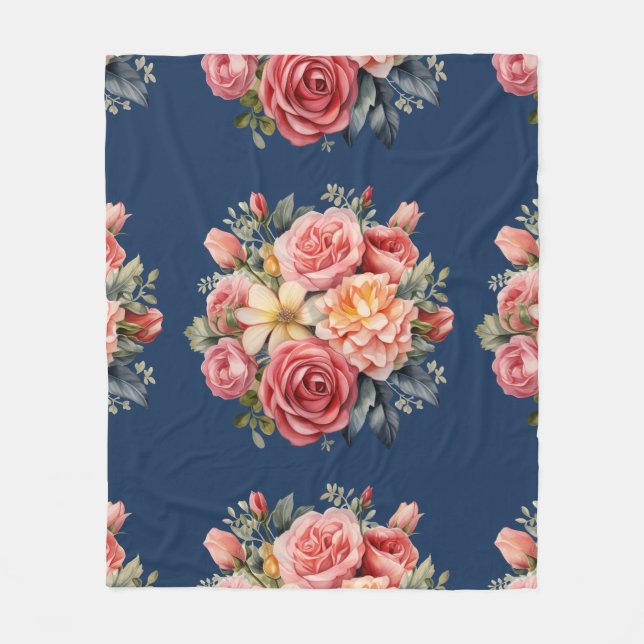 Classic Pink Roses Floral on a Blue Background Fleecedecke (Vorderseite)