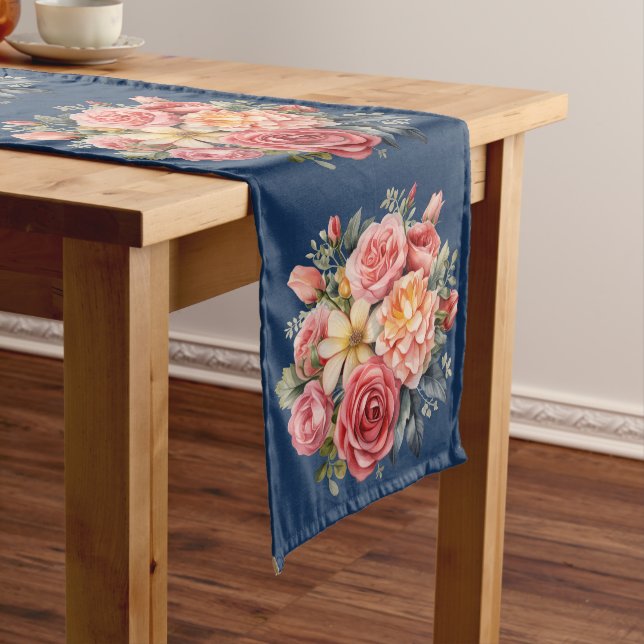 Classic Pink Roses on Blue Background Table Runner Großer Tischläufer (Beispiel)