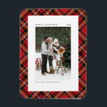Classic Red Kariert Pattern Frohe Weihnachten Foto Magnet<br><div class="desc">Bringen Sie eine Touch Feiertagsmagnet auf Ihre Zuhause mit unserem individualisierbaren Foto Christmas Magnet! Dieser Magnet ist perfekt für die Präsentation von gepflegten Erinnerungen geeignet und ermöglicht es Ihnen, dieses Foto mit Ihrem Lieblingsfest zu personalisieren. Ein ideales Geschenk für Familie und Freunde - kreieren Sie unvergessliche Seen für den Urlaub!...</div>