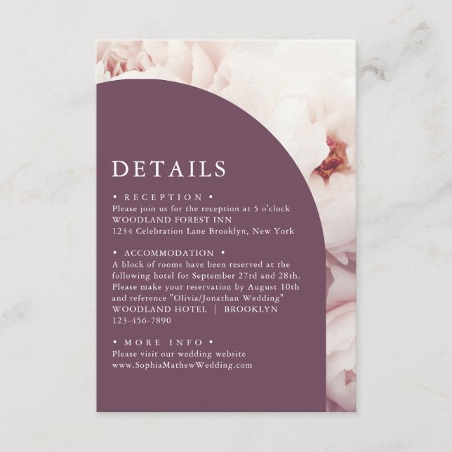 Classic Regal Purple Peonies Arch Wedding Details Begleitkarte (Vorderseite)