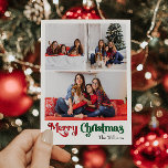 Classic Simple Merry Christmas Vertical 3 Foto Feiertagspostkarte<br><div class="desc">Feiern Sie die Saison mit dieser einzigartigen, klassischen Merry Christmas Vertikal 3-Foto-Urlaubskarte mit einer Touch Vintagen Charmes. Das minimalistische Design präsentiert eine elegante Rot-Grün-Farbpalette, die den gemütlichen Geist des Winters widerspiegelt. Seine moderne und lustige Anziehungskraft, gepaart mit der traditionellen Formulierung, schafft ein perfektes Gleichgewicht zwischen Kühnheit und Klasse. Die niedliche...</div>