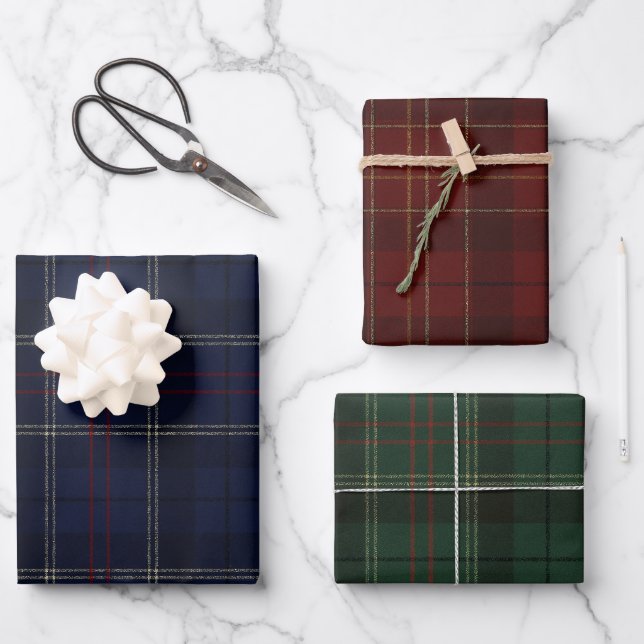 Classic Traditional Navy Red Green Plaid Holiday Geschenkpapier Set (Vorderseite)