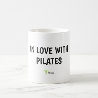 Classic White 11 oz Tasse | In Liebe mit Pilates