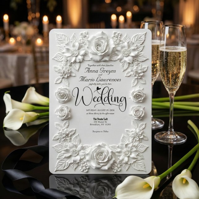 Classic White Bas Relief Faux Embossed Floral  Einladung (Von Creator hochgeladen)