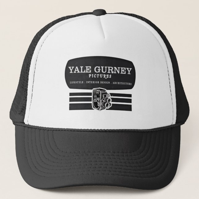 Classic YGP B+W Logo Trucker Hat Truckerkappe (Vorderseite)