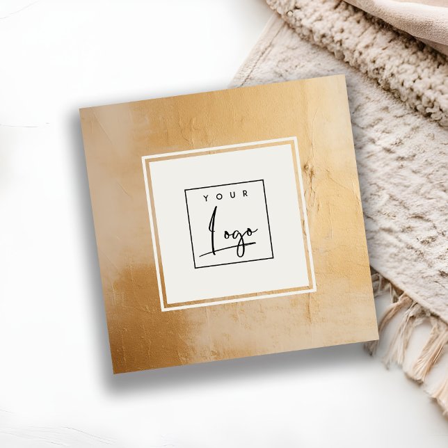 Classy Artistic Beige Gold Oil Paint Texture Logo Quadratische Visitenkarte (Von Creator hochgeladen)