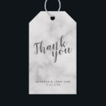 Classy Elegant Marble Gastgeschenk Hochzeit Vielen Geschenkanhänger<br><div class="desc">Classy Elegant White Marble Gastgeschenk Hochzeit Vielen Dank Gift Tag mit dem Titel in grau modernen Skript-Schriftart mit Namen und Datum in modernen sans Serif Schriftart auf weißem Marmor Hintergrund.</div>