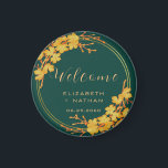 Classy Emerald Green Gold Floral Wedding Willkomme Magnet<br><div class="desc">Der elegante Emerald Green Gold Floral Wedding Begrüßungmagnet mit goldenen Blume und eleganter handgeschriebener Typografie vor zeitlosem smaragdgrünen Hintergrund. Von dieser Seite aus können Sie die Sammlung sehen, um passende Produkte zu finden. -Zeile Anpassen mit dem Text mithilfe der Vorlagenfelder. Wenn Sie gewollt haben, um den Stil, die Farbe oder...</div>