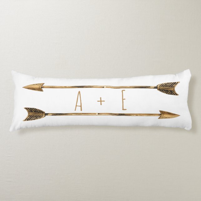 Classy Gold Tribal Arrows Couple's Initials Seitenschläferkissen (Vorderseite)